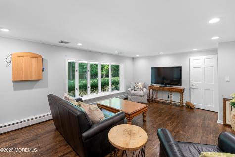 52 Shrewsbury Drive Rumson NJ 07760