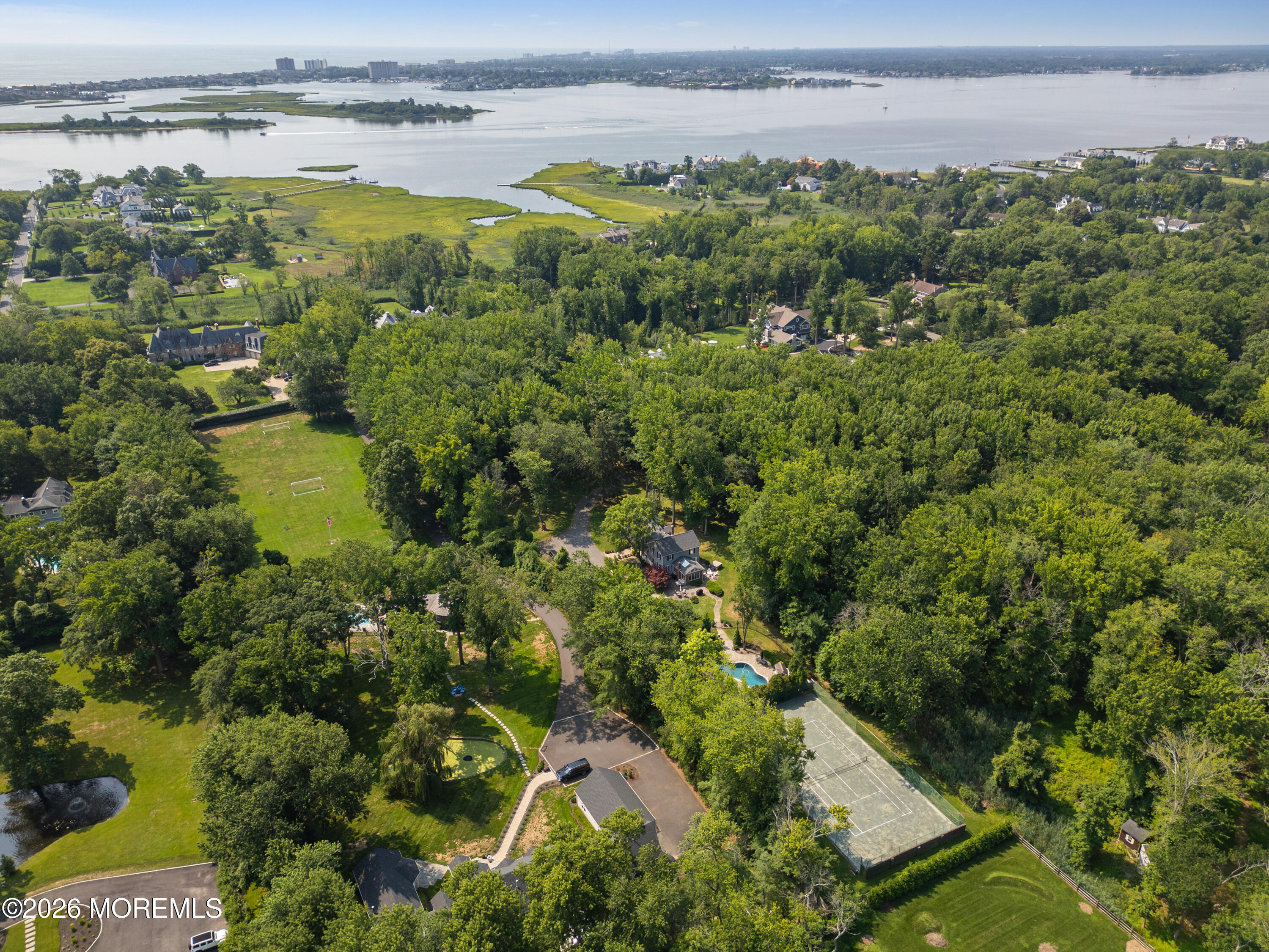 52 Shrewsbury Drive Rumson NJ 07760