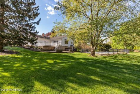 29 Centerville Road Holmdel NJ 07733