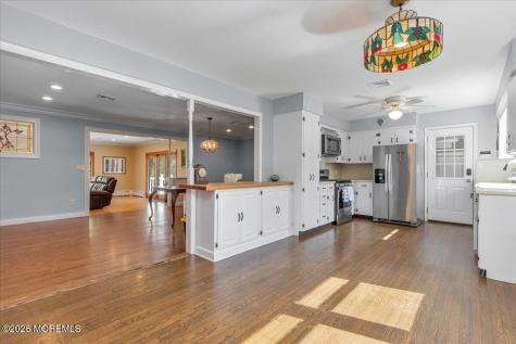 29 Centerville Road Holmdel NJ 07733