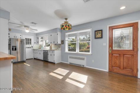 29 Centerville Road Holmdel NJ 07733