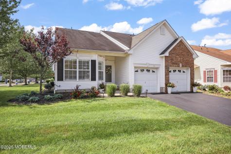 21 Silver Maple Lane Howell NJ 07731