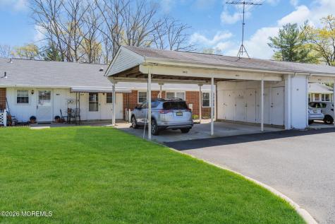 80C Dorchester Drive Lakewood NJ 08701