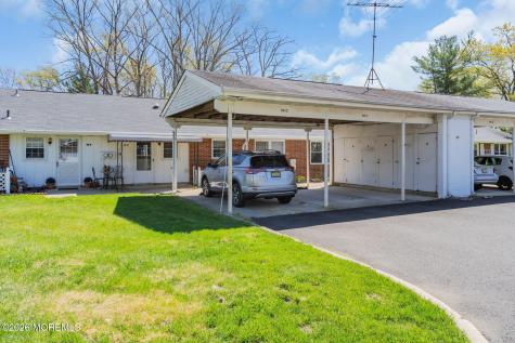 80C Dorchester Drive Lakewood NJ 08701