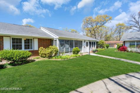80C Dorchester Drive Lakewood NJ 08701