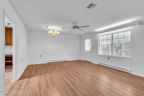 80C Dorchester Drive Lakewood NJ 08701