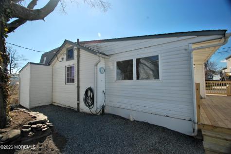 807 6th Street Union Beach NJ 07735