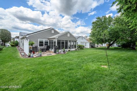 9 Marlow Avenue Manchester NJ 08759