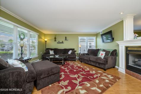 9 Marlow Avenue Manchester NJ 08759