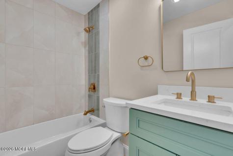 148 Torpedo Road Manahawkin NJ 08050