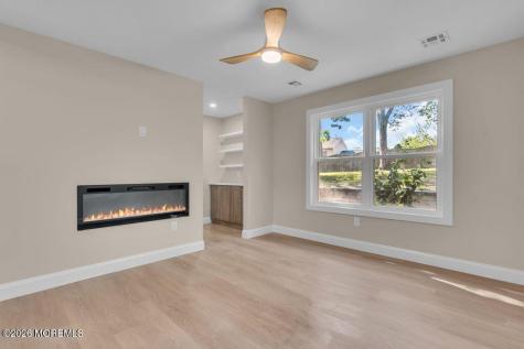 148 Torpedo Road Manahawkin NJ 08050