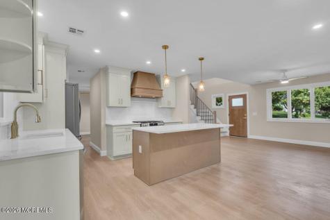 148 Torpedo Road Manahawkin NJ 08050