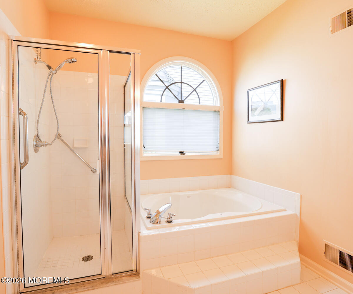 7 Sherwood Drive Jamesburg NJ 08831