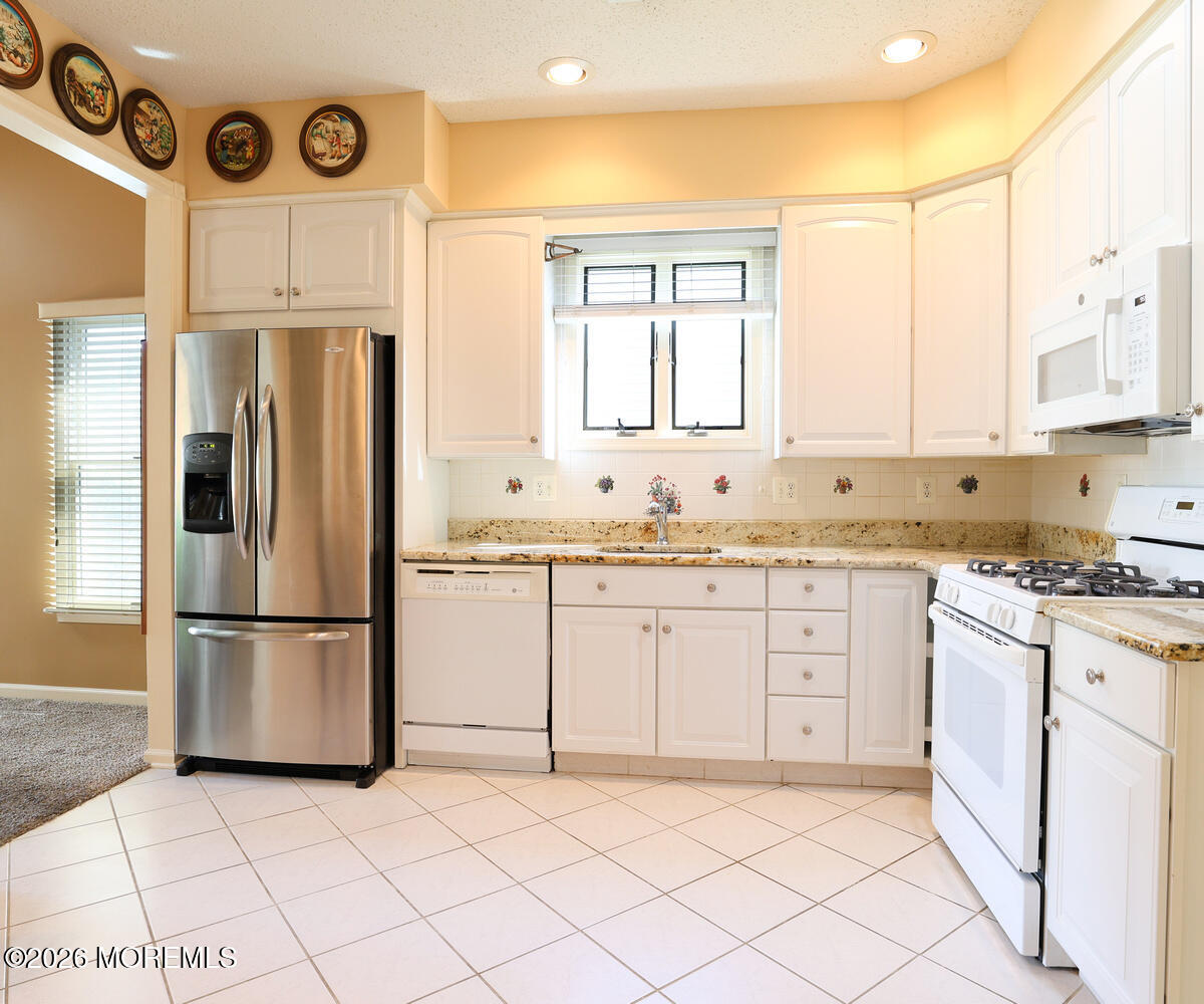7 Sherwood Drive Jamesburg NJ 08831