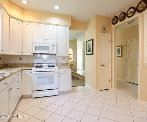 7 Sherwood Drive Jamesburg NJ 08831