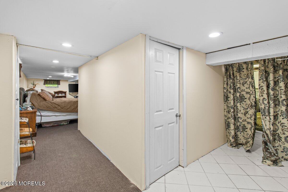 687 Hopping Road Belford NJ 07718