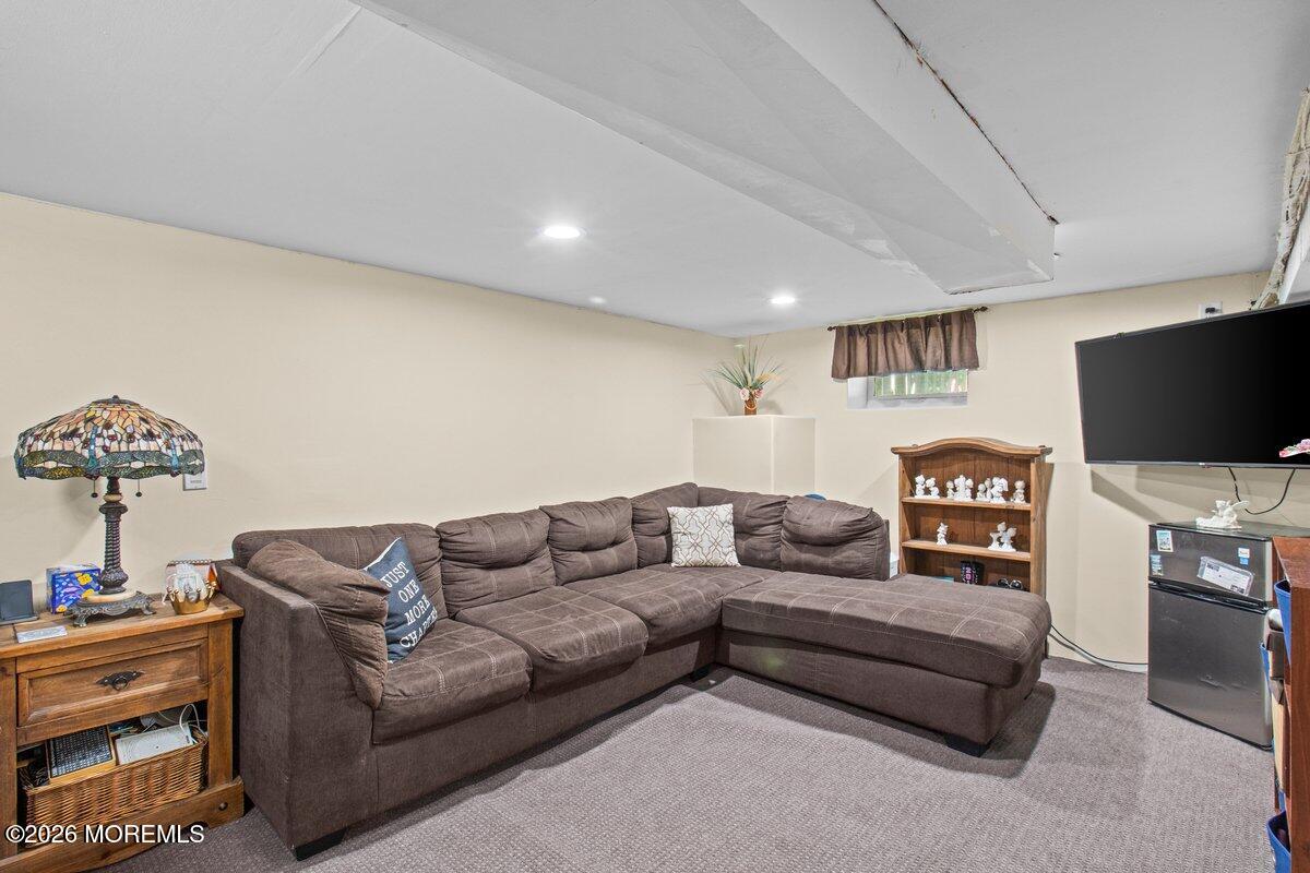 687 Hopping Road Belford NJ 07718