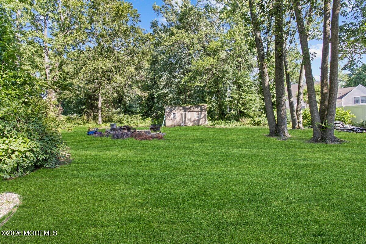 687 Hopping Road Belford NJ 07718