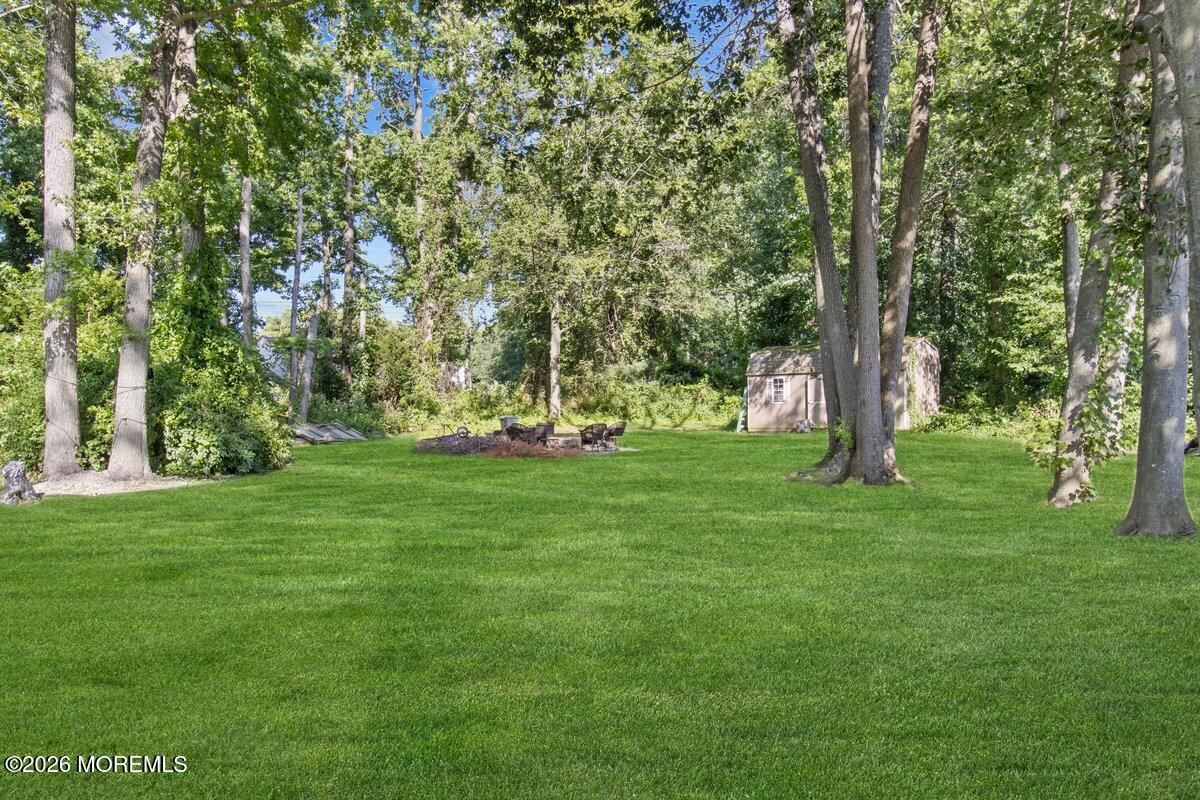 687 Hopping Road Belford NJ 07718
