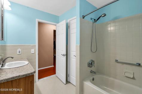 10 Sheridan Road Toms River NJ 08757