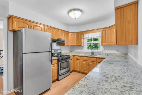10 Sheridan Road Toms River NJ 08757