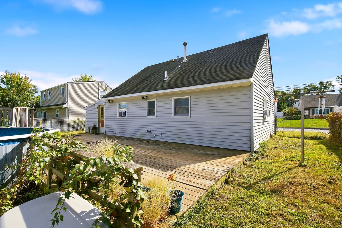 11 Kendall Drive Parlin NJ 08859