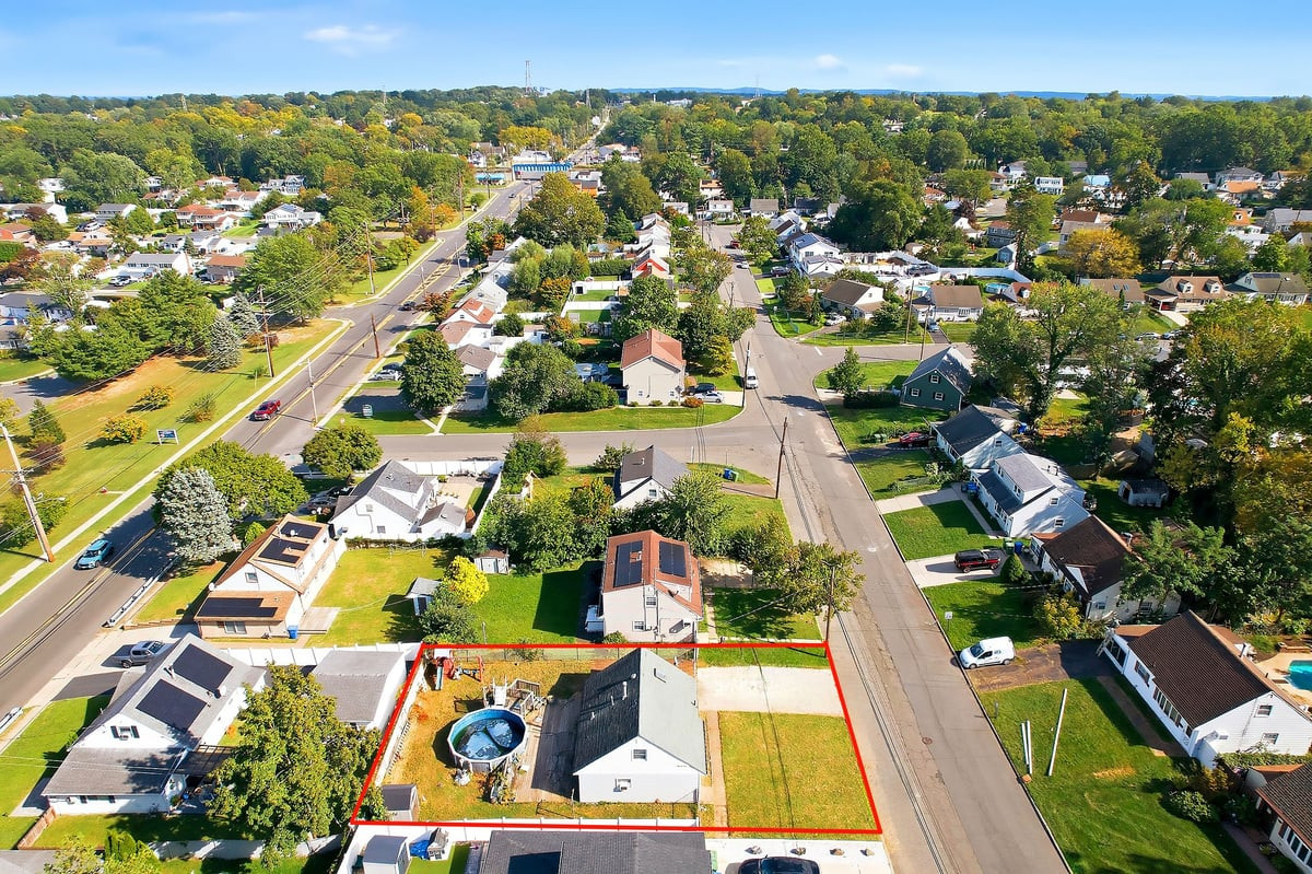 11 Kendall Drive Parlin NJ 08859