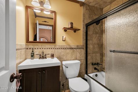 31 Bayberry Lane Middletown NJ 07748