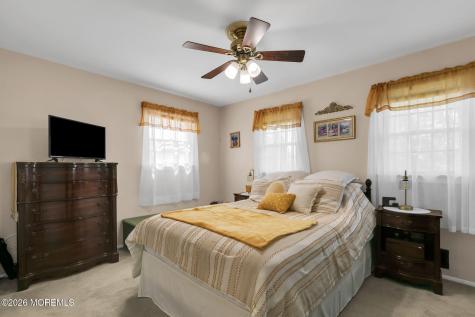 31 Bayberry Lane Middletown NJ 07748
