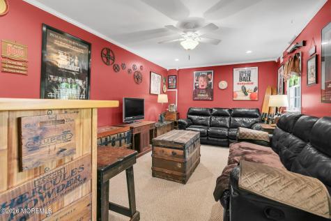 31 Bayberry Lane Middletown NJ 07748