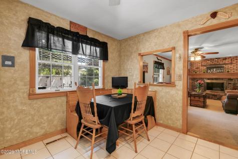 31 Bayberry Lane Middletown NJ 07748