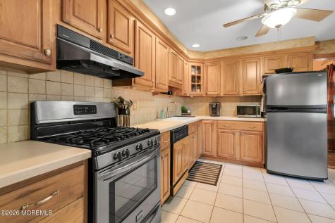 31 Bayberry Lane Middletown NJ 07748