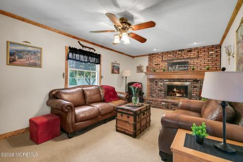 31 Bayberry Lane Middletown NJ 07748