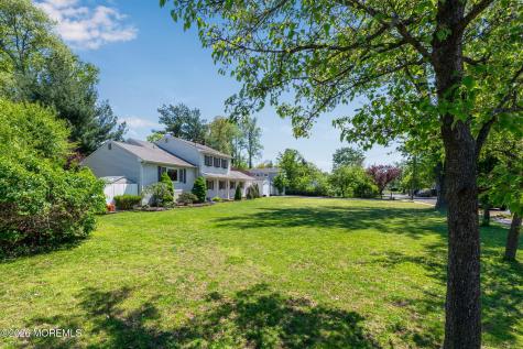 31 Bayberry Lane Middletown NJ 07748