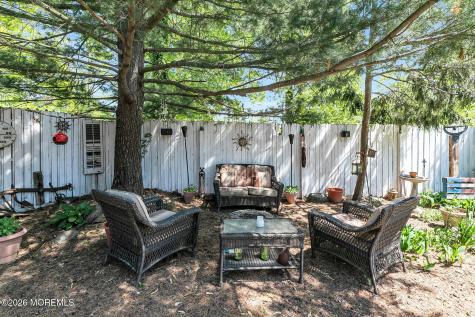31 Bayberry Lane Middletown NJ 07748