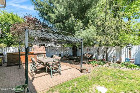 31 Bayberry Lane Middletown NJ 07748