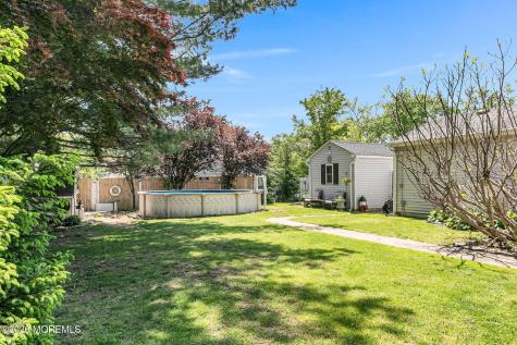 31 Bayberry Lane Middletown NJ 07748
