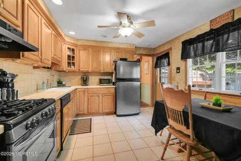 31 Bayberry Lane Middletown NJ 07748