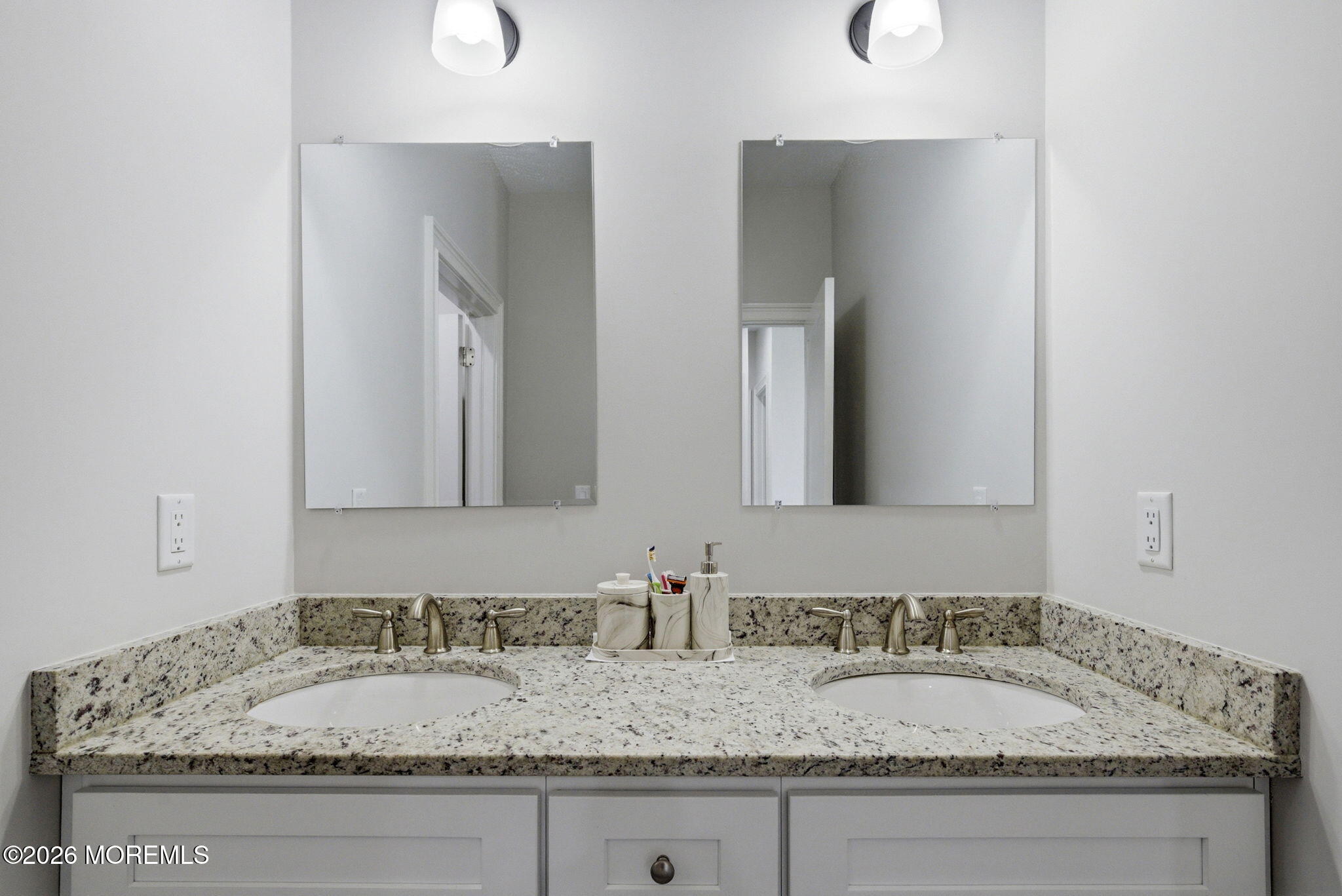 109 Hedgerow Lane Manalapan NJ 07726