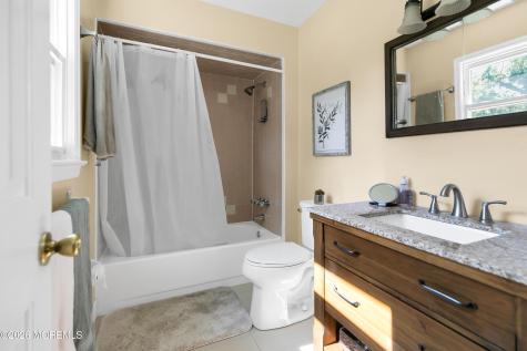 9 New Monmouth Road Middletown NJ 07748