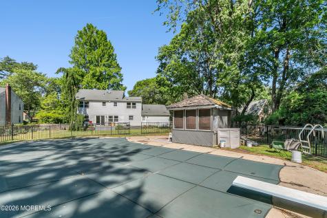 9 New Monmouth Road Middletown NJ 07748
