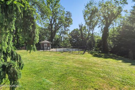 9 New Monmouth Road Middletown NJ 07748