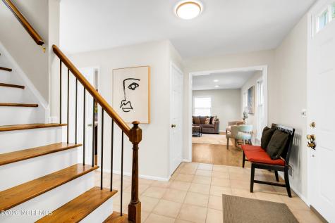 9 New Monmouth Road Middletown NJ 07748