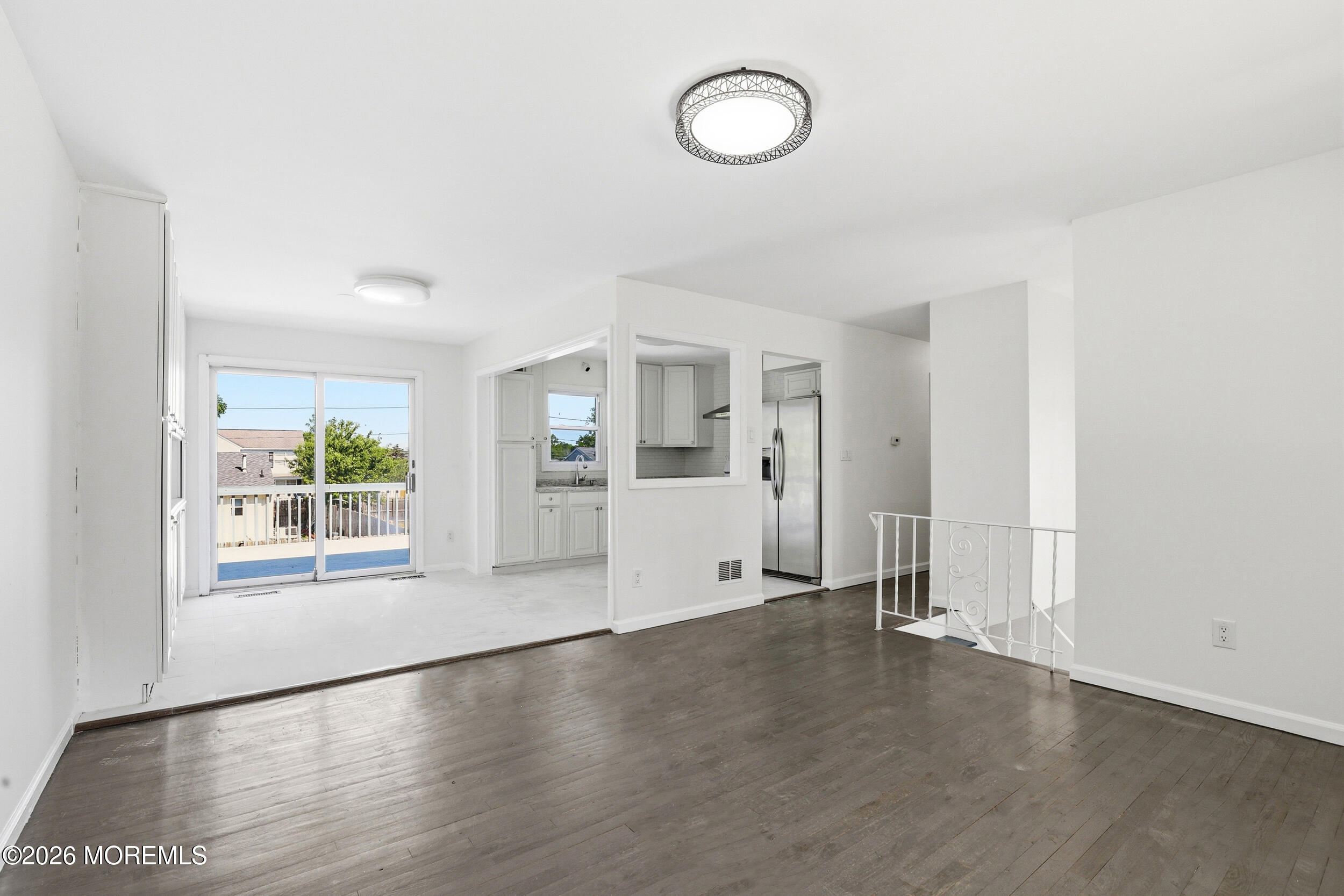 816 Berkeley Avenue Beachwood NJ 08722