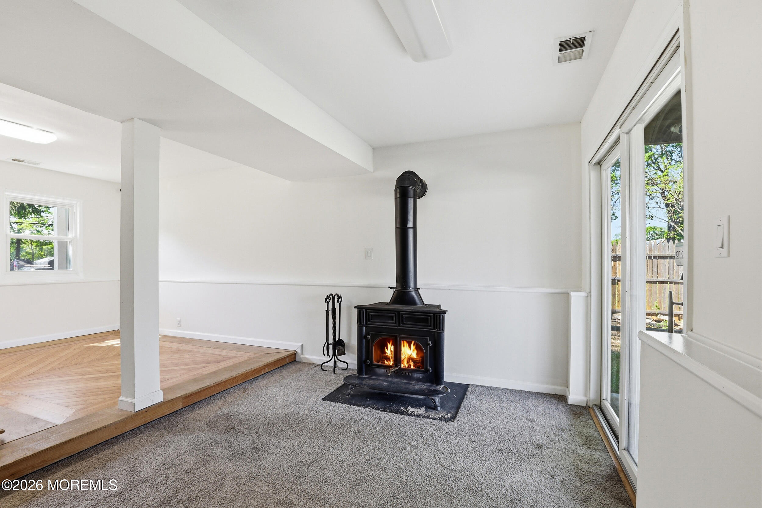 816 Berkeley Avenue Beachwood NJ 08722
