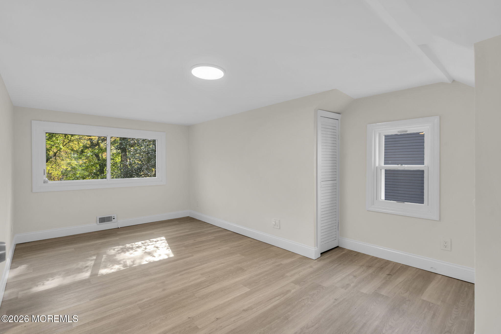 32 Bruning Lane Spotswood NJ 08884