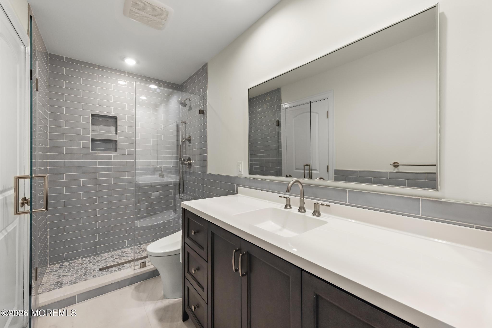 2 Victorian Hill Manalapan NJ 07726