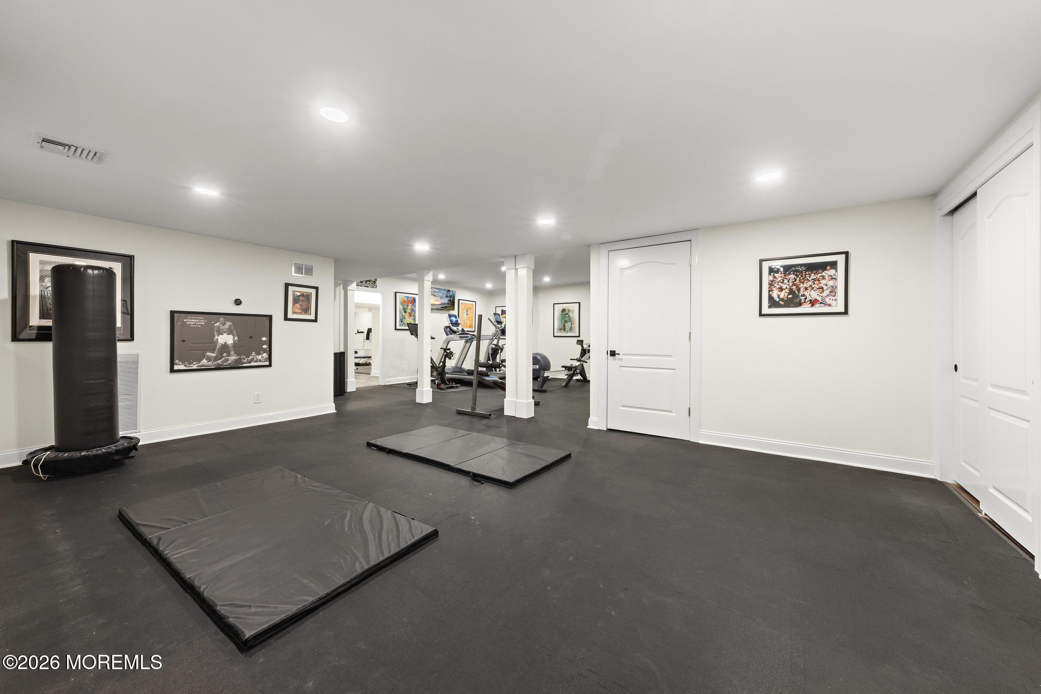 2 Victorian Hill Manalapan NJ 07726