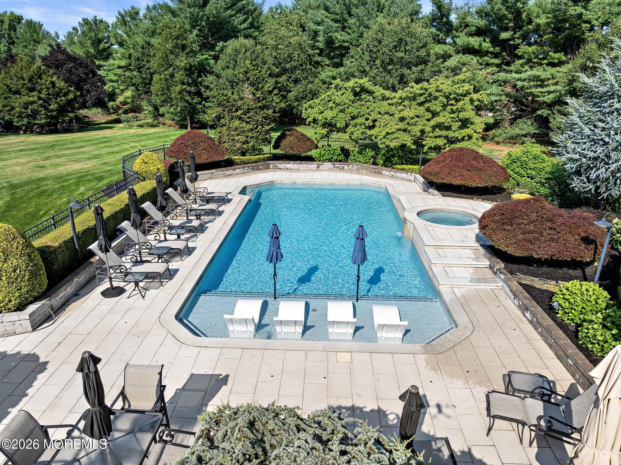 2 Victorian Hill Manalapan NJ 07726