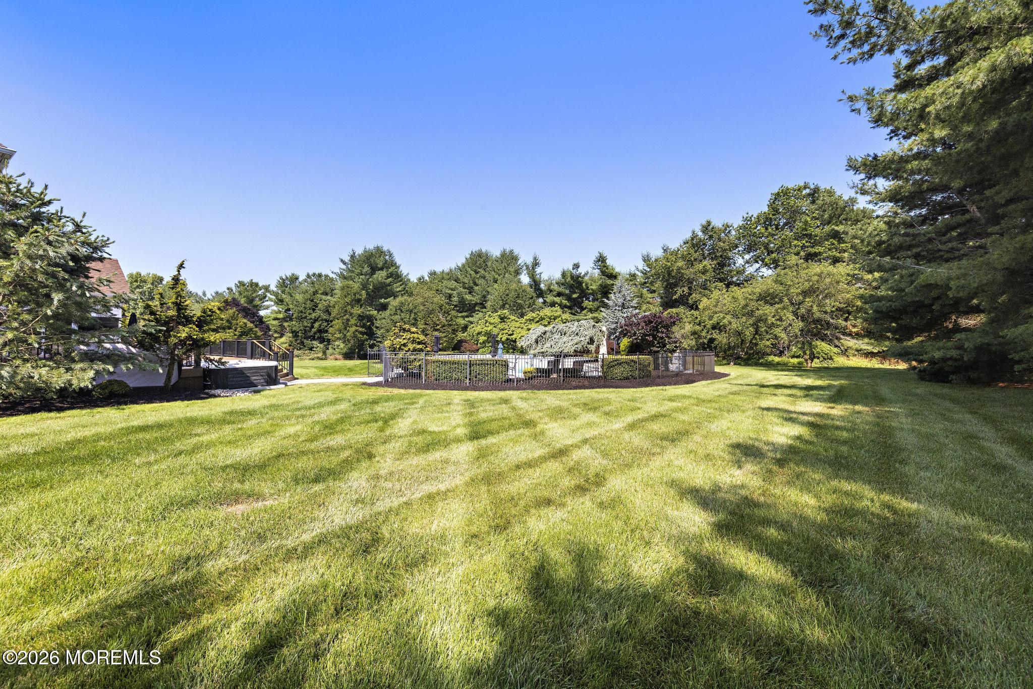 2 Victorian Hill Manalapan NJ 07726